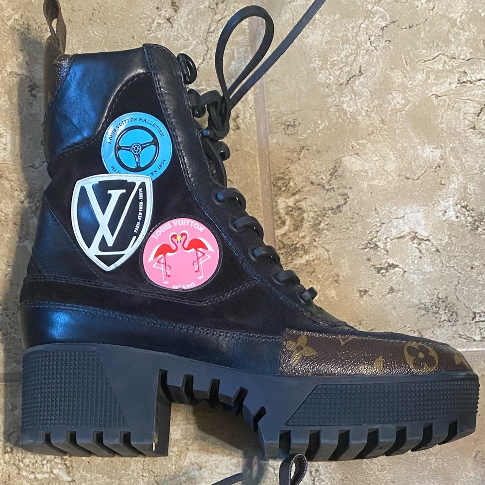 Louis Vuitton world tour laureate platform boots